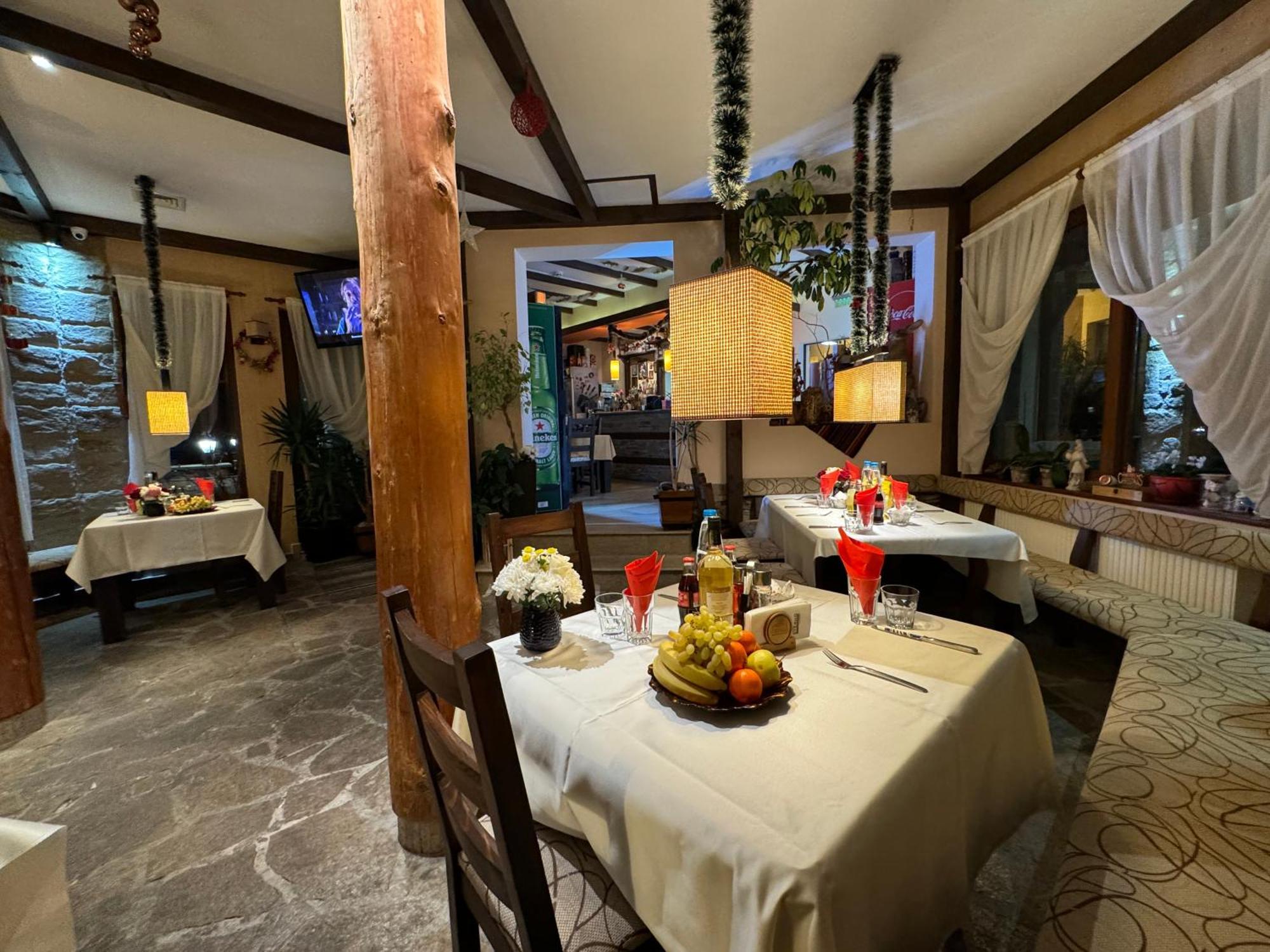 Family Hotel Eterno Tsigov Chark Buitenkant foto