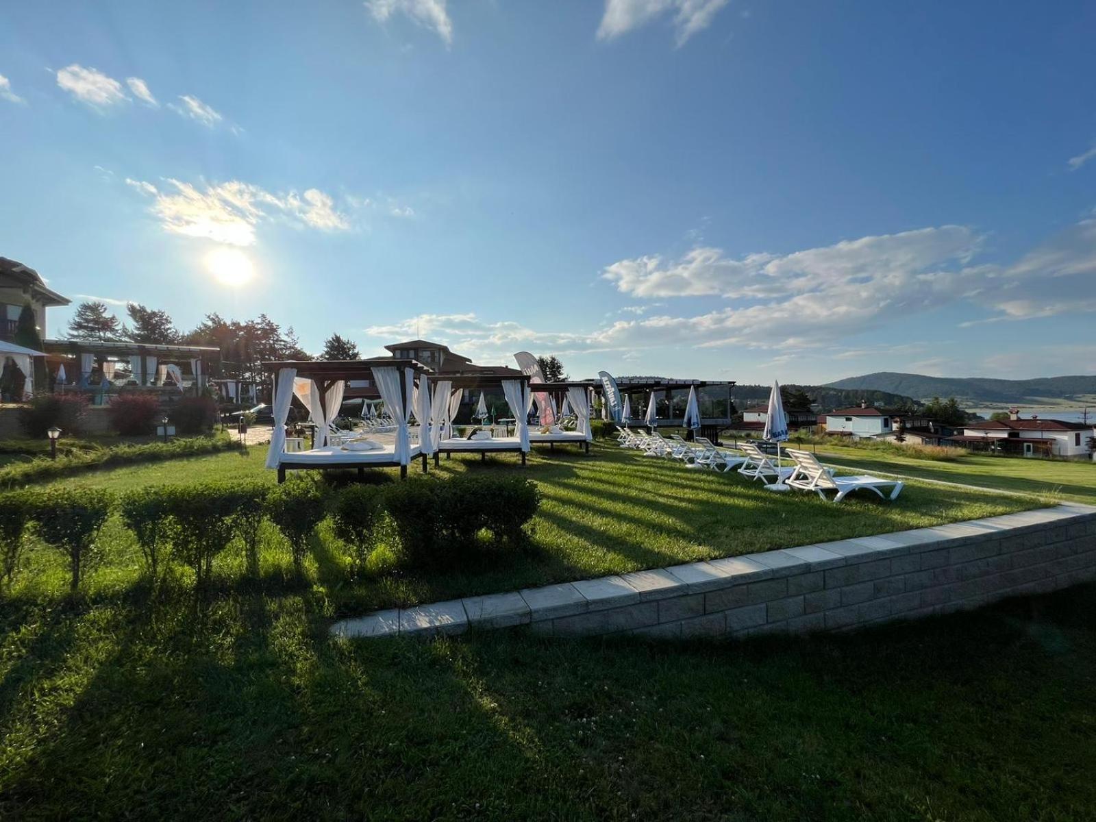 Family Hotel Eterno Tsigov Chark Buitenkant foto